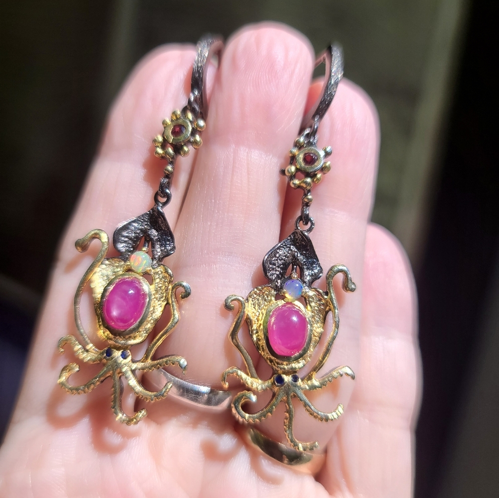 Star Ruby Opal garnet sterling rhodium & gold dramatic octopus 🐙 earrings - Picture 4 of 8